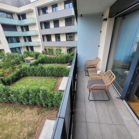 Newly Built Apartment With Balcony, Ac And Free Indoor Garage Prag Exterior foto