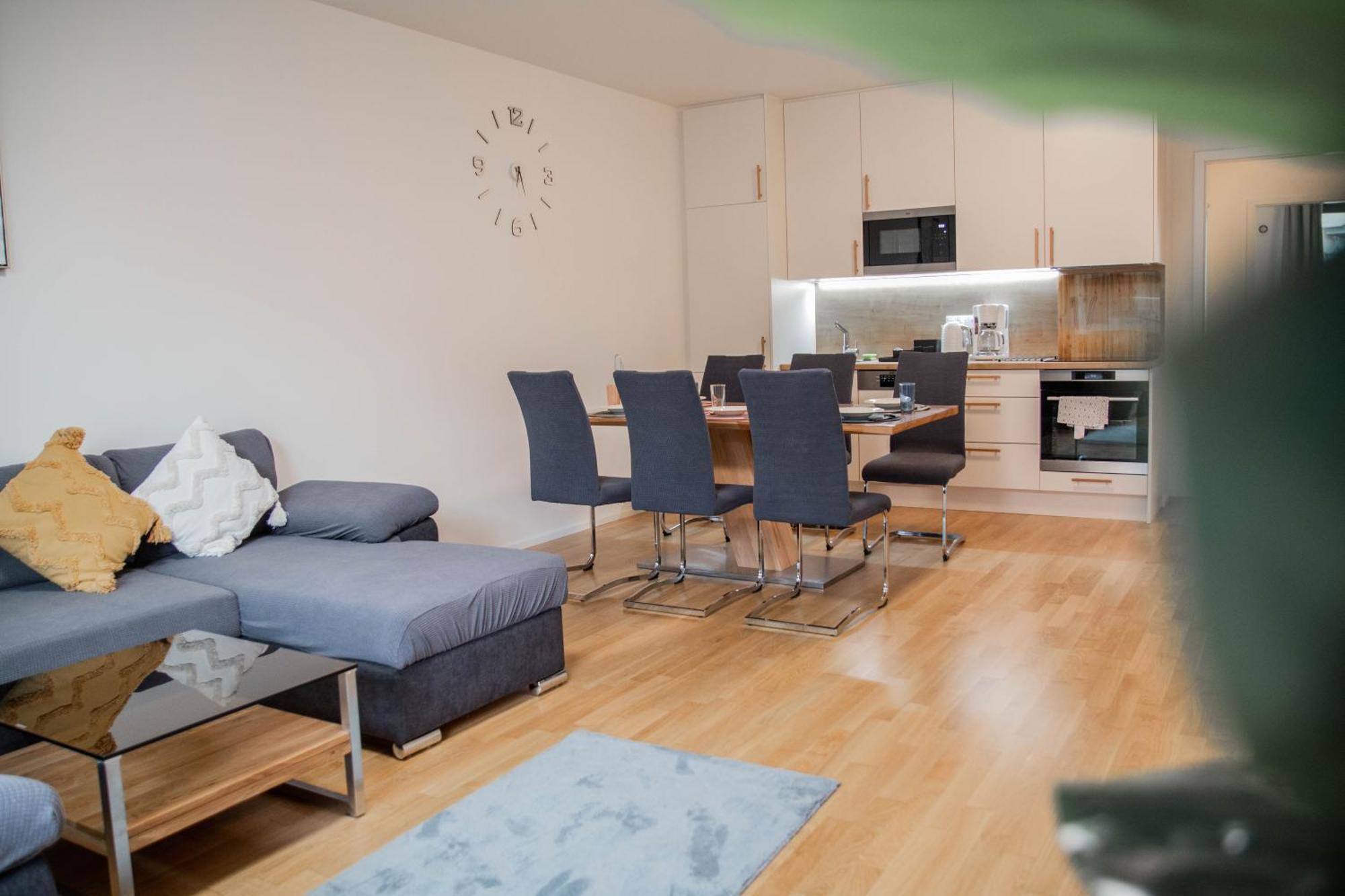 Newly Built Apartment With Balcony, Ac And Free Indoor Garage Prag Exterior foto